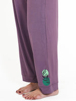 Load image into Gallery viewer, comfy sleepwear, woman sleeping clothes, night pajama set for ladies, sleepwear women, cute night suit for women, top and pant set for women, cord set for women, co-ord set designs, trendy cord set dress